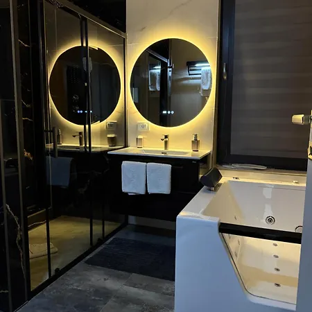 Hotel Galactic&ludmila Braşov