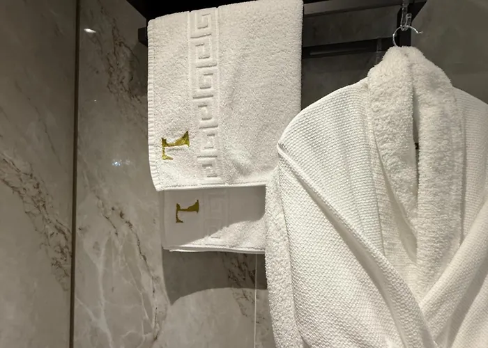 Galactic&ludmila Hotel